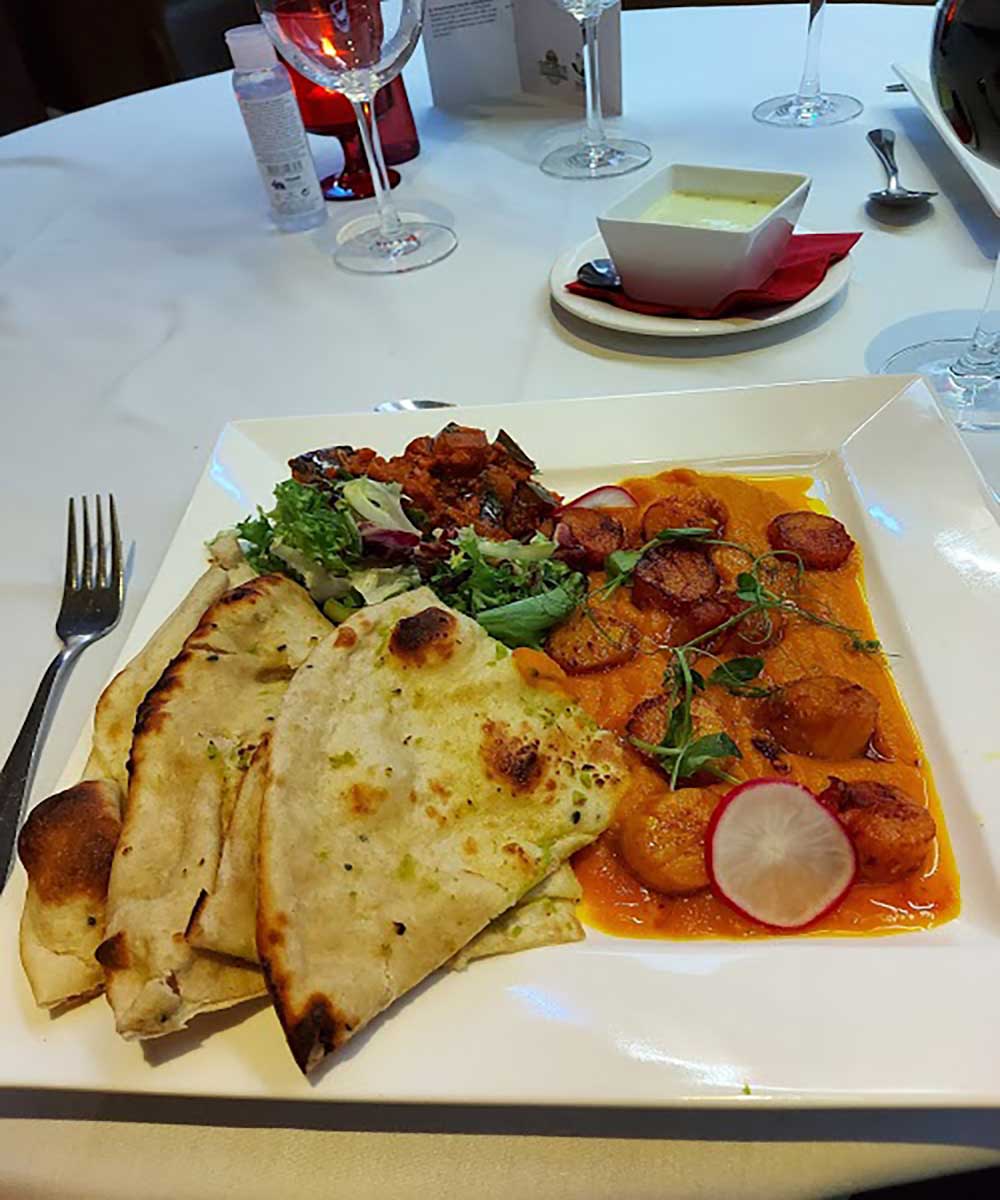 Maya Bar & Restaurant