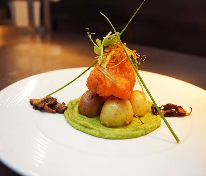 Maya Bar & Restaurant